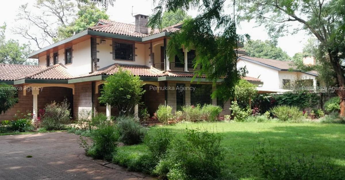 5 Bed Townhouse with En Suite in Nyari - 2
