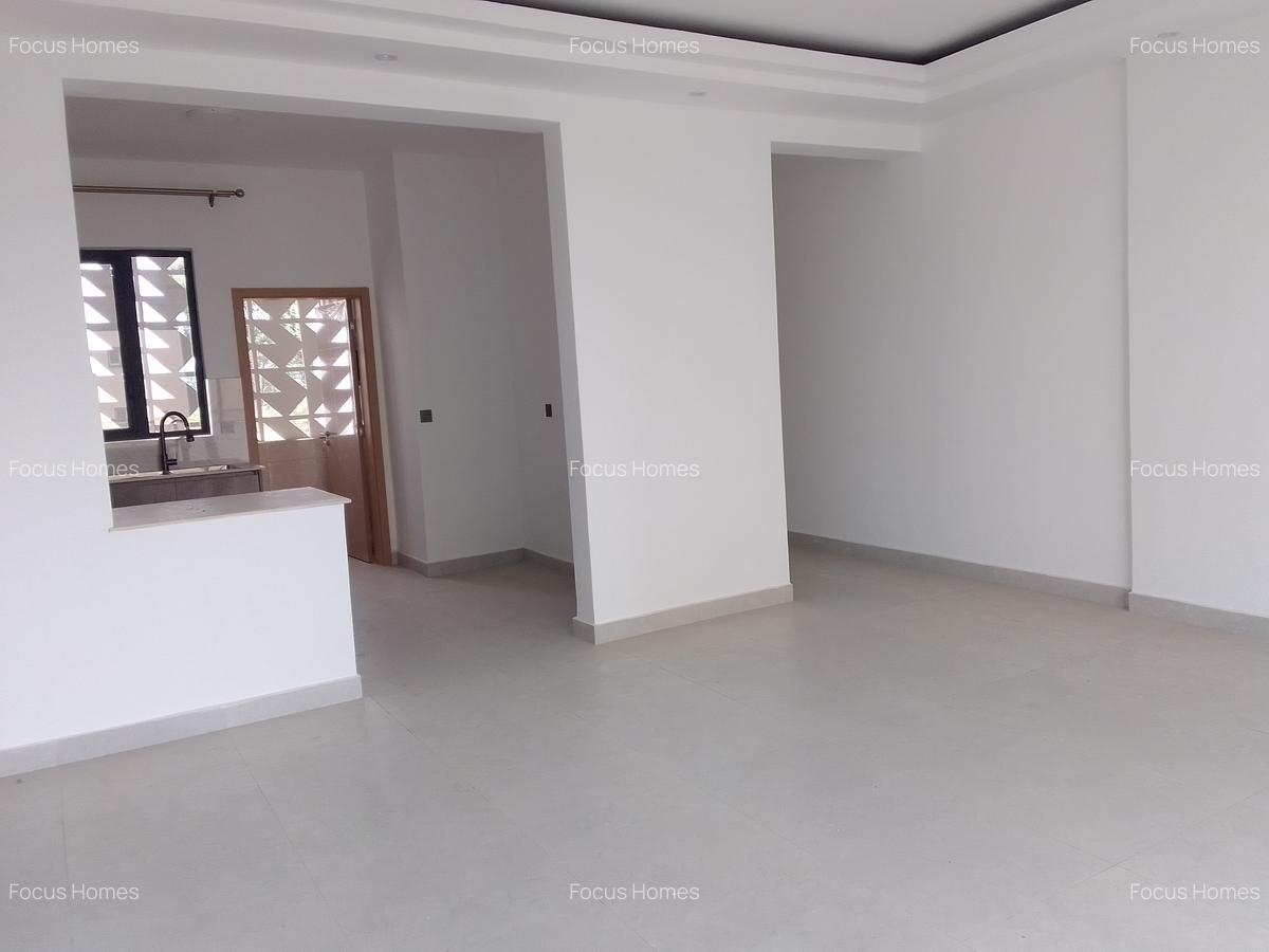 2 Bed Apartment with En Suite in Westlands Area - 11