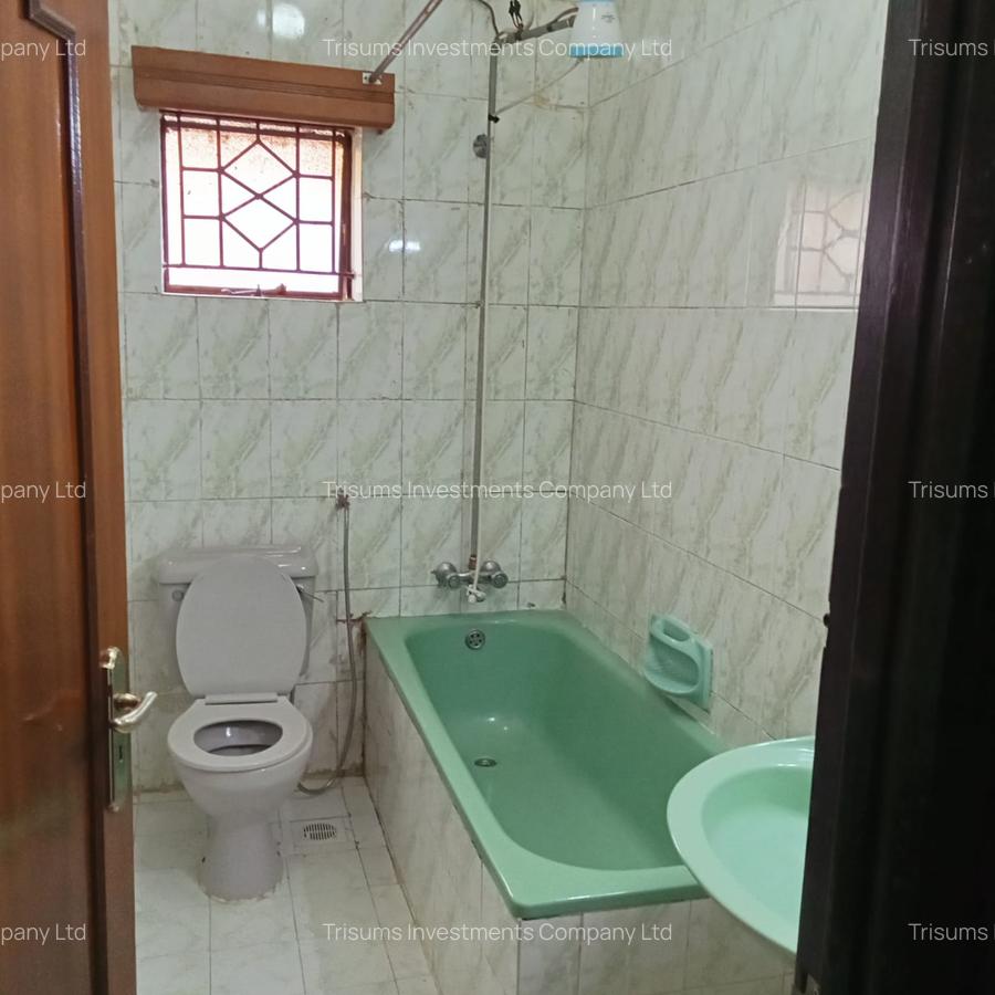 3 Bed Apartment with En Suite in Westlands Area - 12