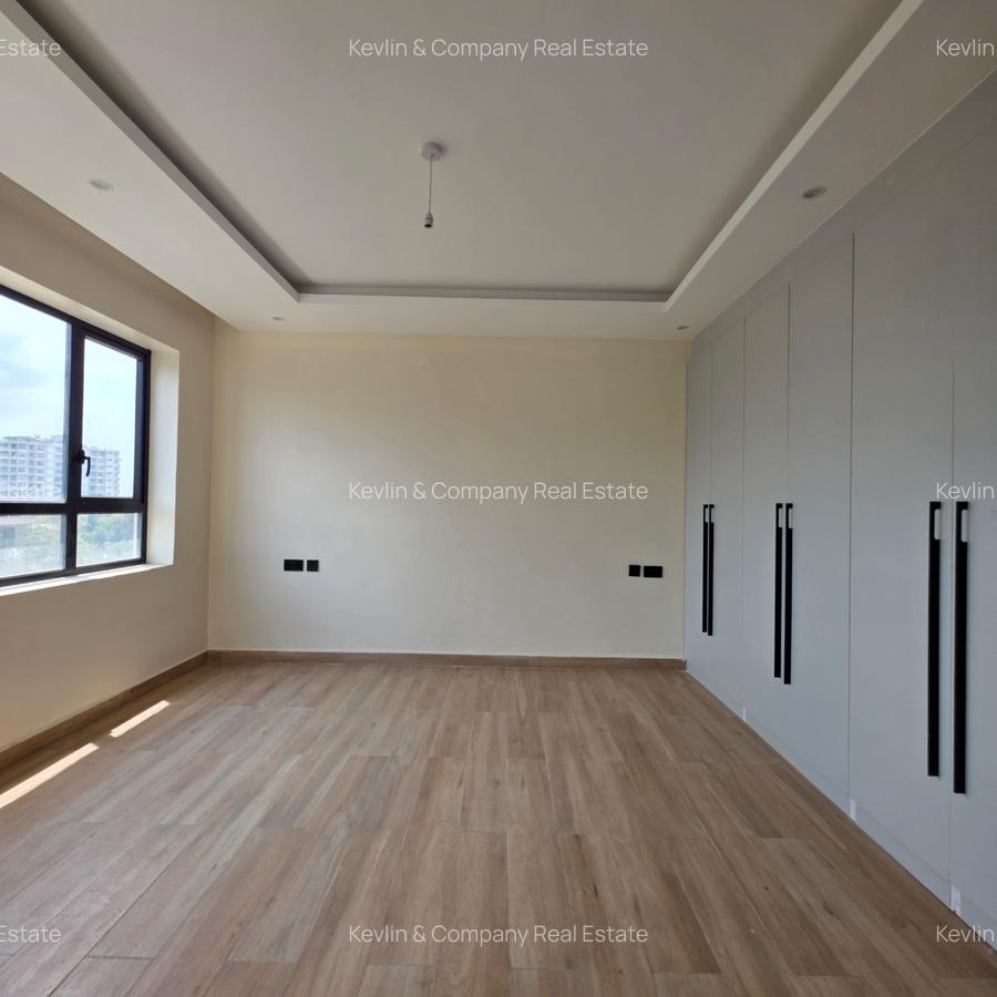3 Bed Apartment with En Suite in General Mathenge - 15