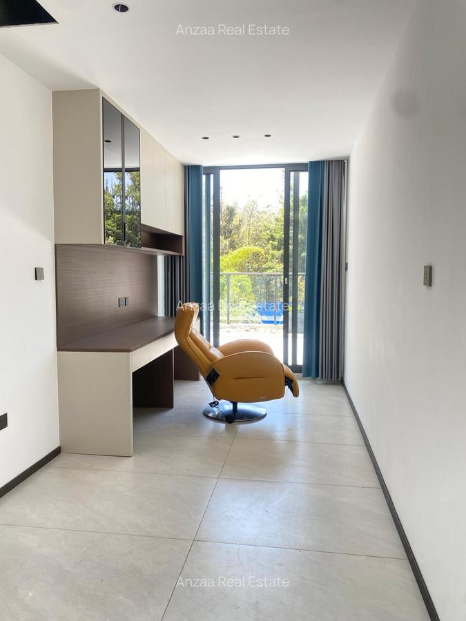 5 Bed Villa with En Suite at Jacaranda Avenue - 10