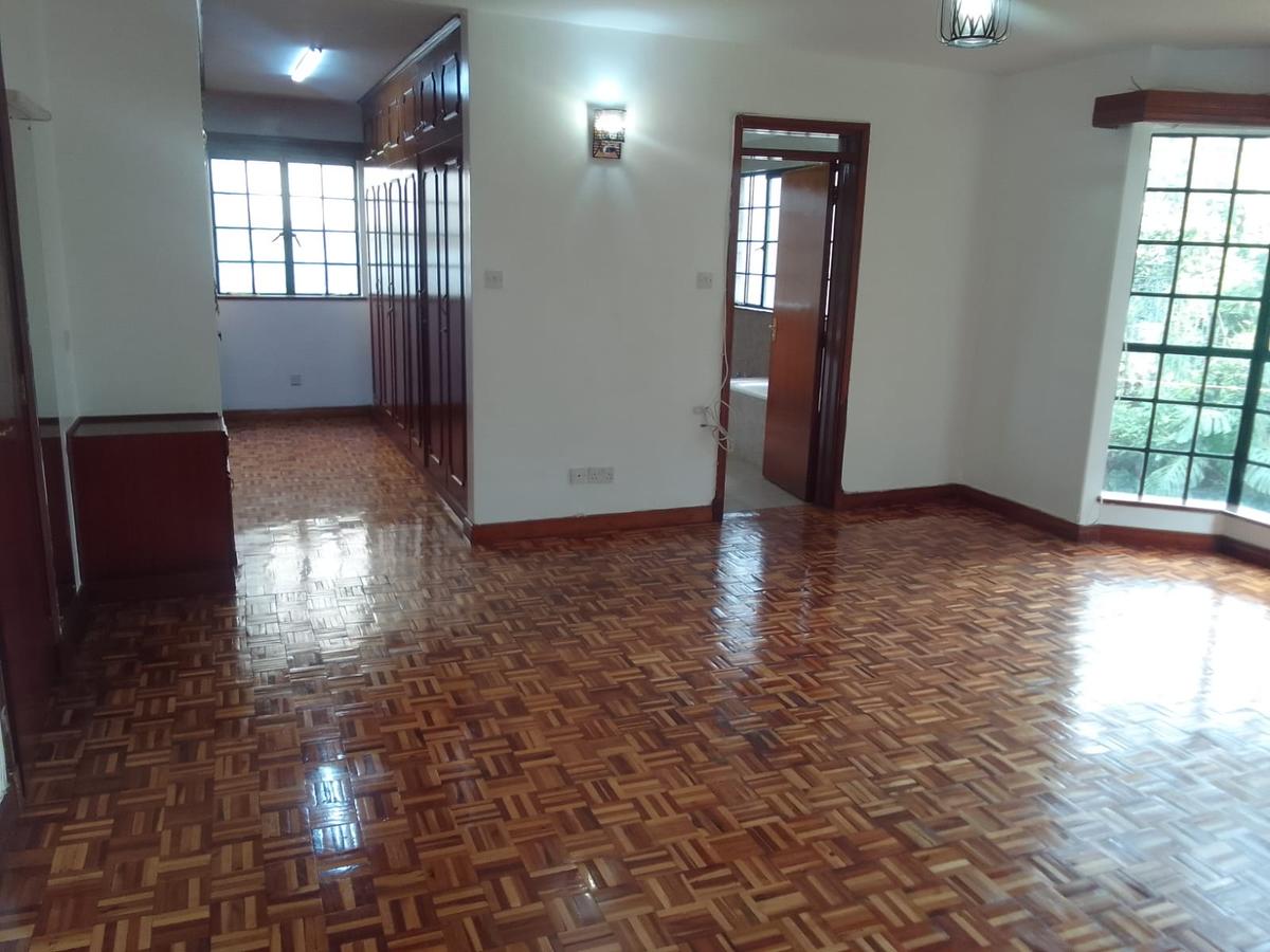 4 Bed Townhouse with En Suite in Westlands Area - 6