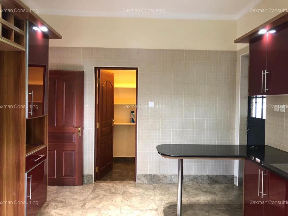 4 Bed House with En Suite in Kitisuru - 8