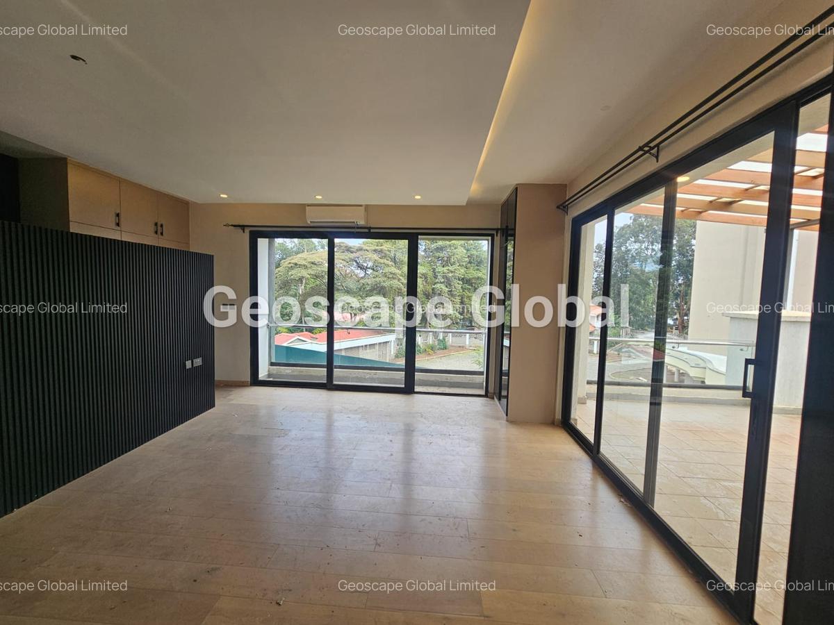 5 Bed Townhouse with En Suite in Lavington - 8