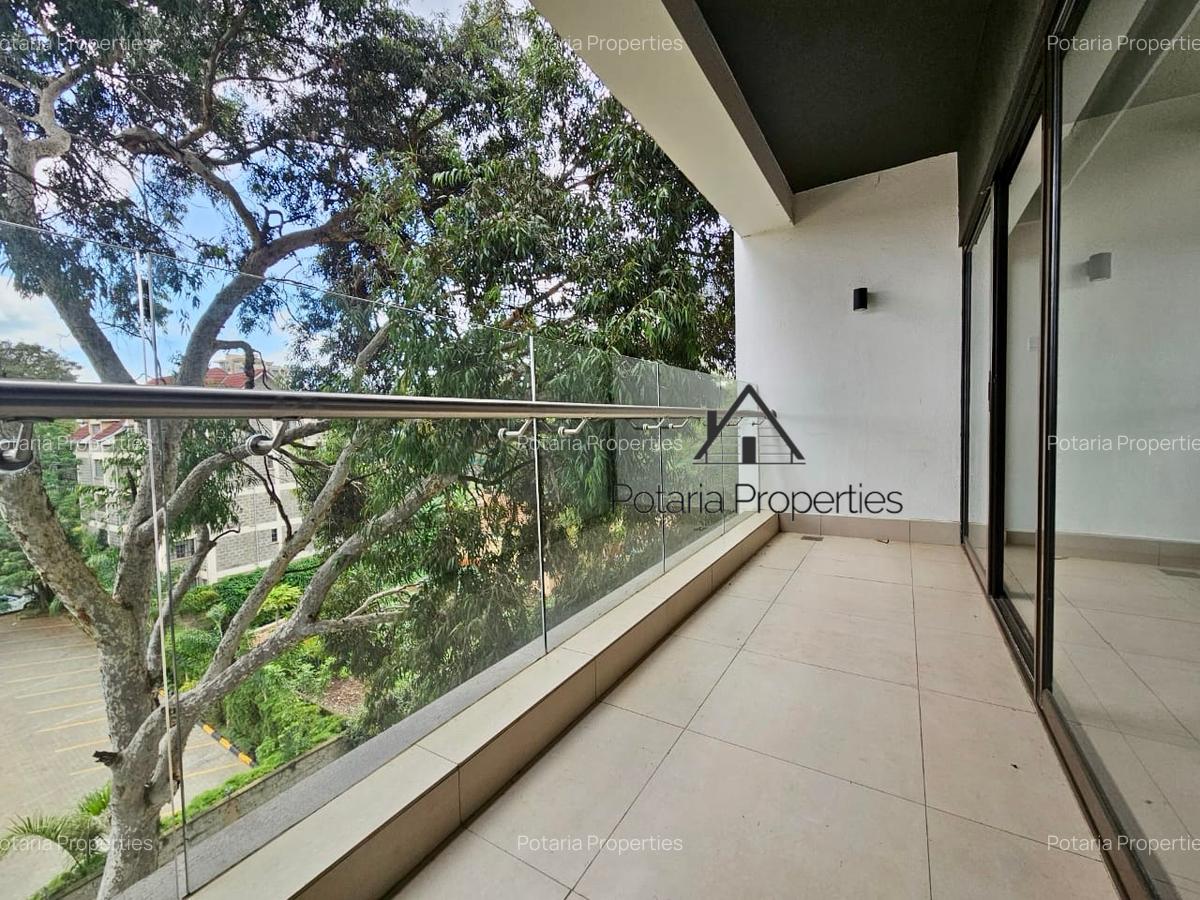 2 Bed Apartment with En Suite in Lavington - 4