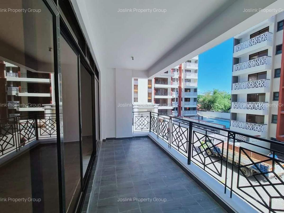 Serviced 3 Bed Apartment with En Suite in Nyali Area - 8