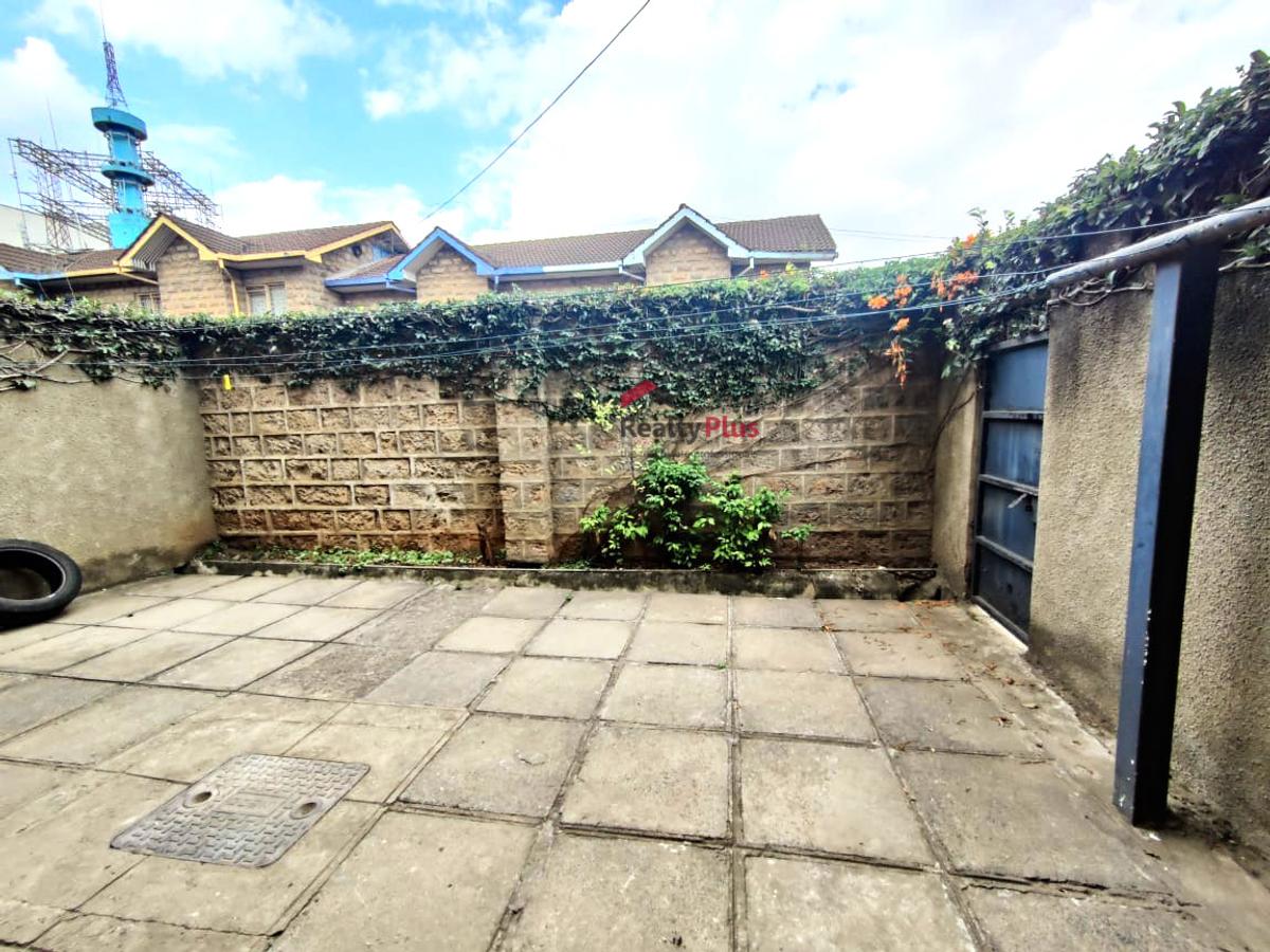 3 Bed Apartment with En Suite in Upper Hill - 15