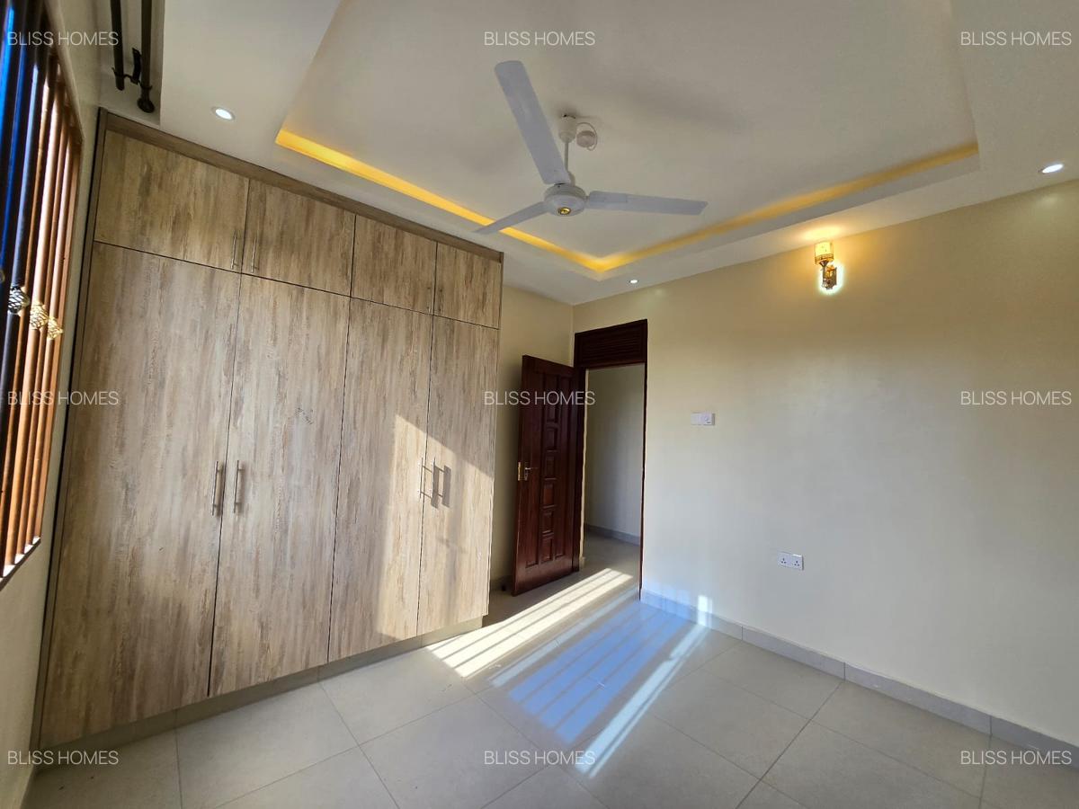 3 Bed House with Swimming Pool at Tezo - 13