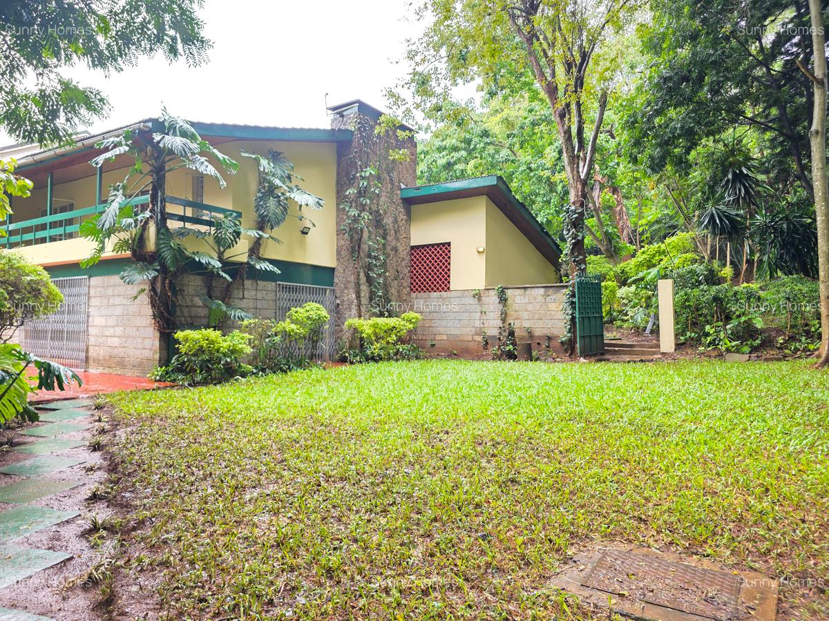 4 Bed House with En Suite at Lavington Green - 4