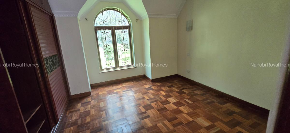 5 Bed Townhouse with En Suite at Lavington Kaputei - 8