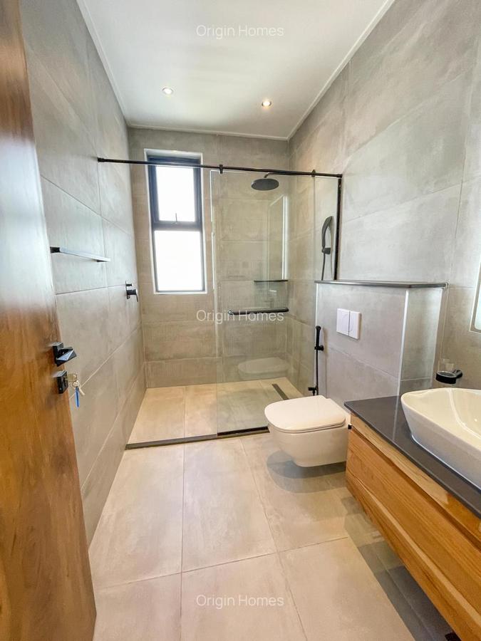 4 Bed Apartment with En Suite at Peponi Road - 8