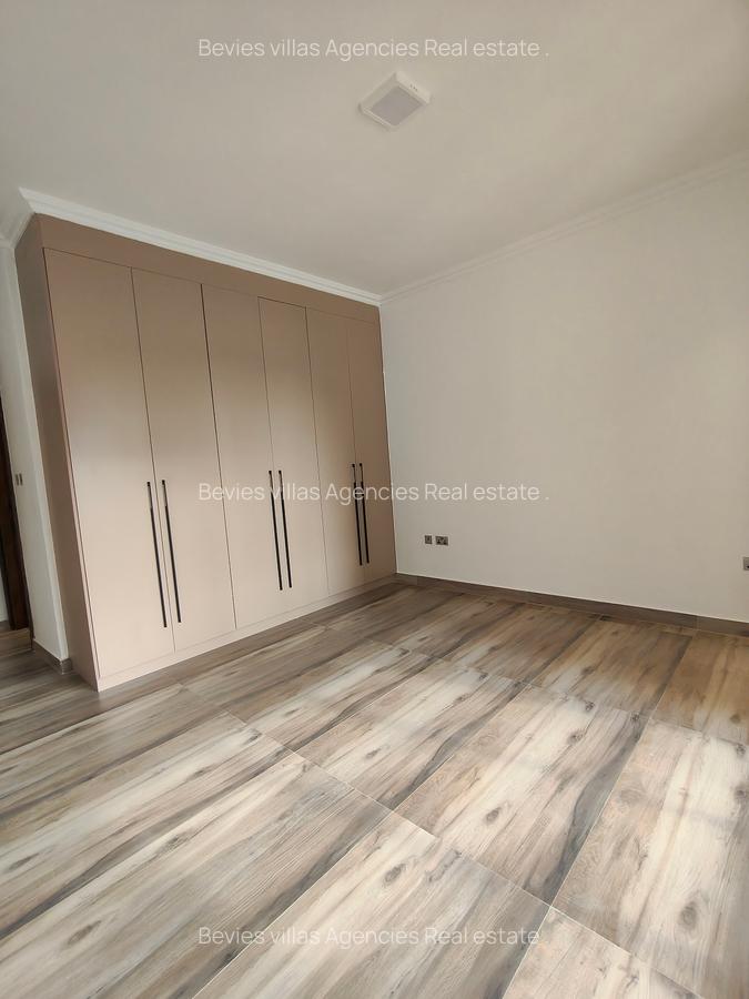 2 Bed Apartment with En Suite at Brookside - 14