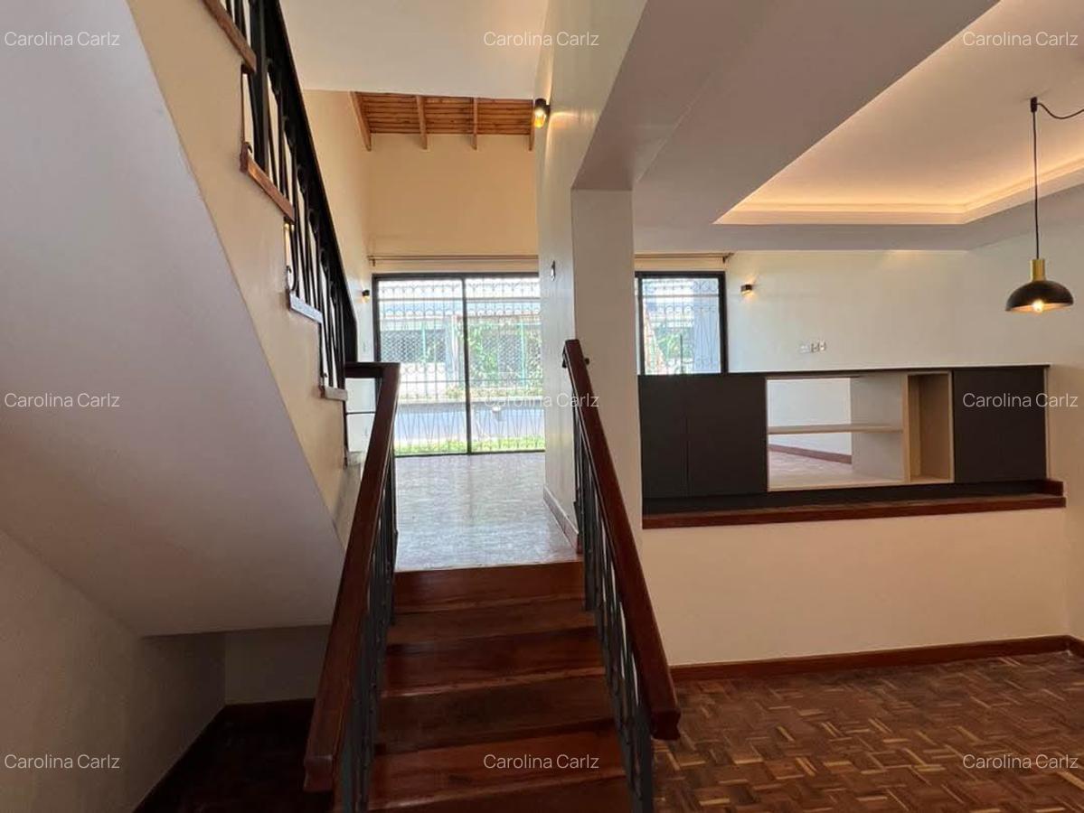 4 Bed Townhouse with En Suite at Westlands - 5