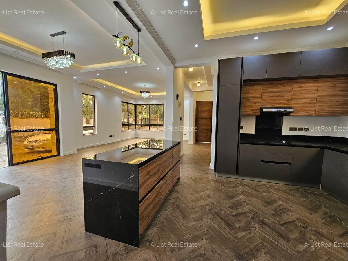 5 Bed Villa with En Suite at Muthangari Road - 5