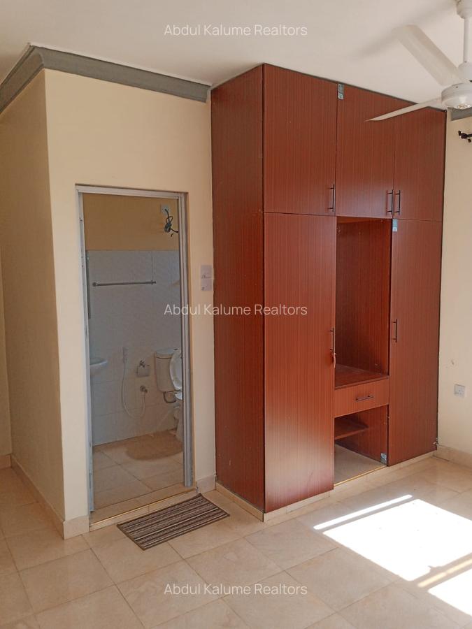 Serviced 3 Bed Apartment with En Suite at Nyali - 7