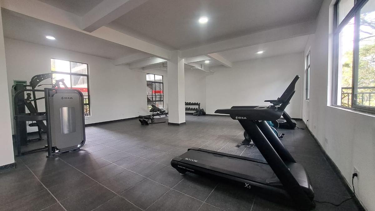 1 Bed Apartment with Gym at Riverside Dr - 11