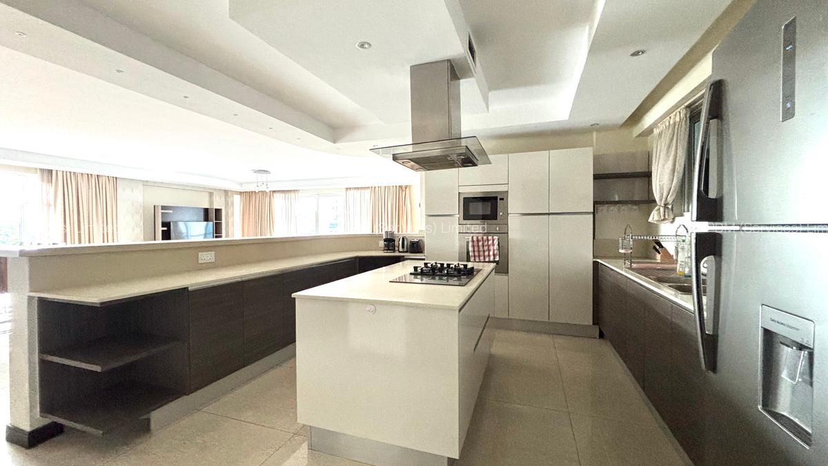 Furnished 3 Bed Apartment with En Suite in Riverside - 6