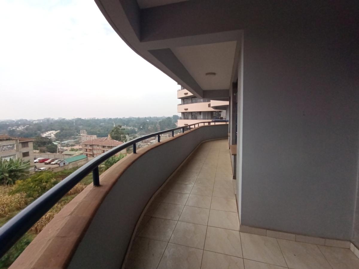 3 Bed Apartment with En Suite at Near Kianda School - 4