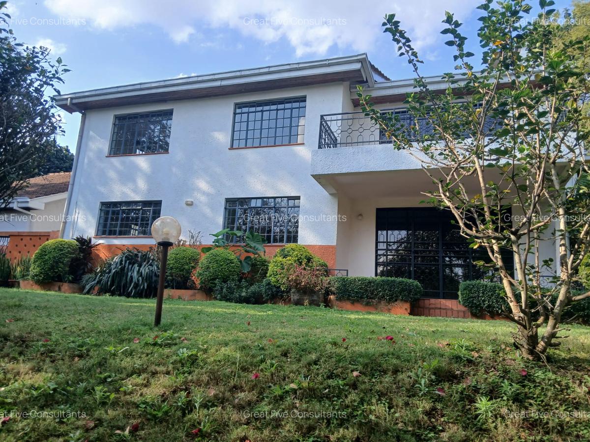 5 Bed Villa with En Suite in Runda - 2