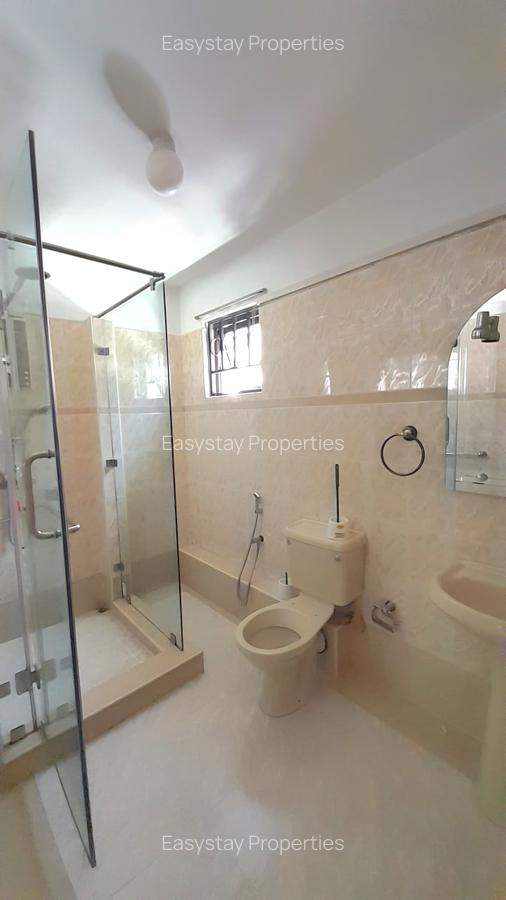 4 Bed Townhouse with En Suite in Lavington - 6