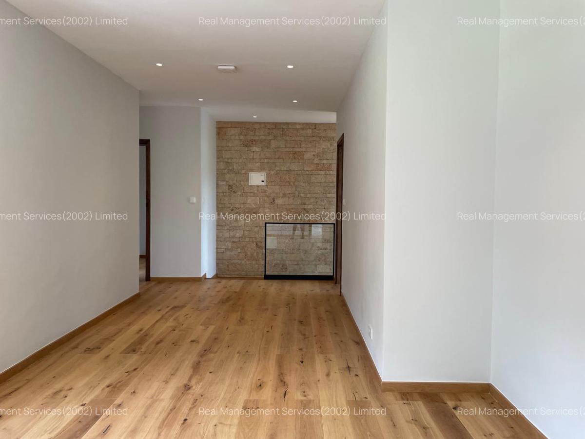 4 Bed Villa with En Suite at Loresho - 8