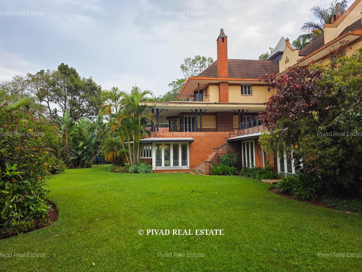 5 Bed House with Swimming Pool in Muthaiga - 1