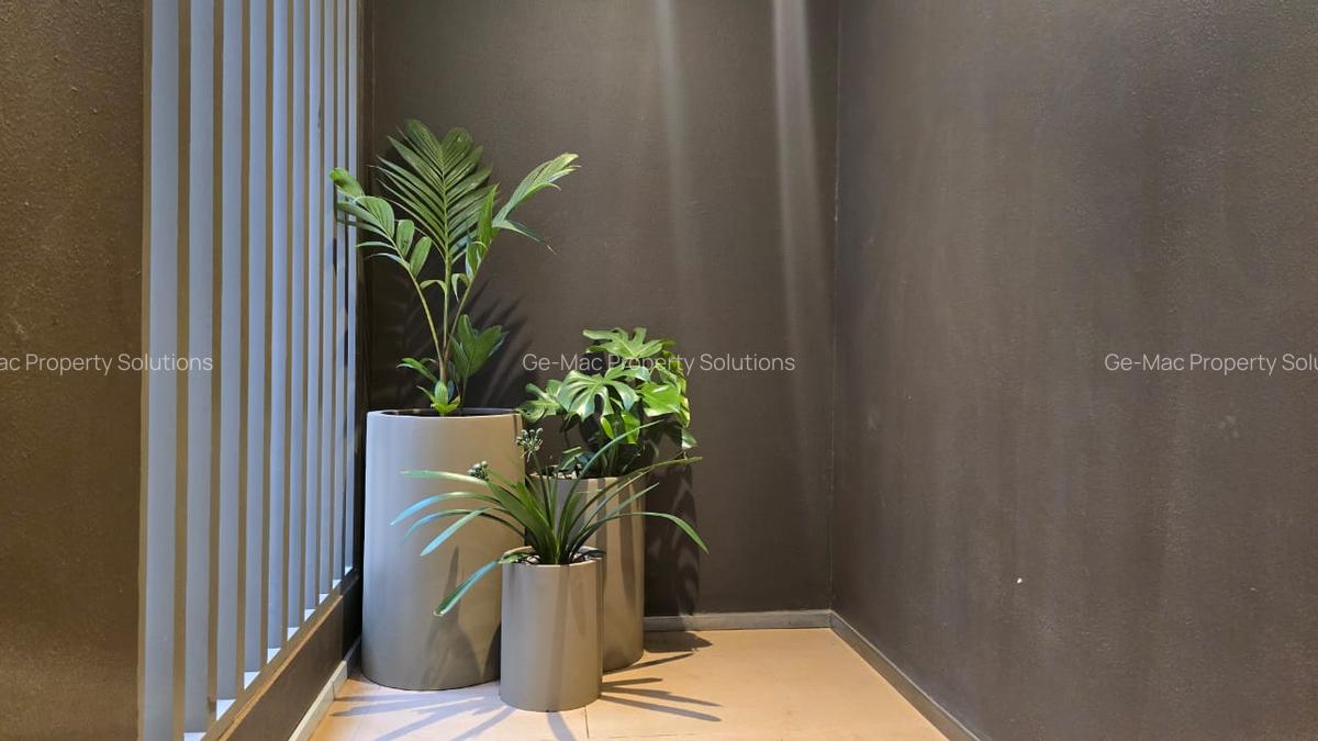 2 Bed Apartment with En Suite in Nyari - 8