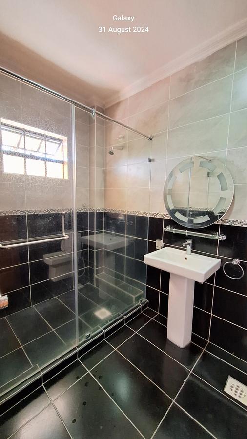 2 Bed Apartment with En Suite at Raphta Road - 8