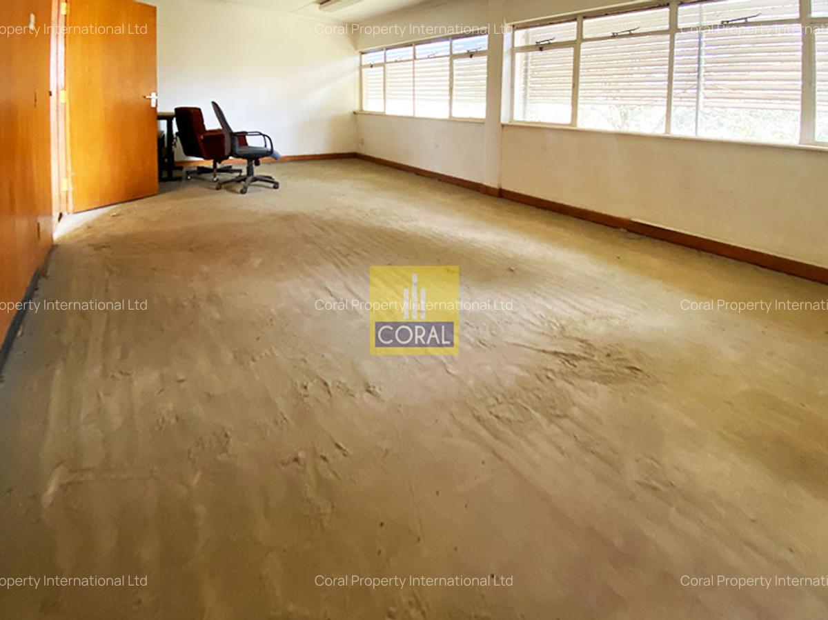 100,000 ft² Warehouse with Backup Generator in Thika - 6