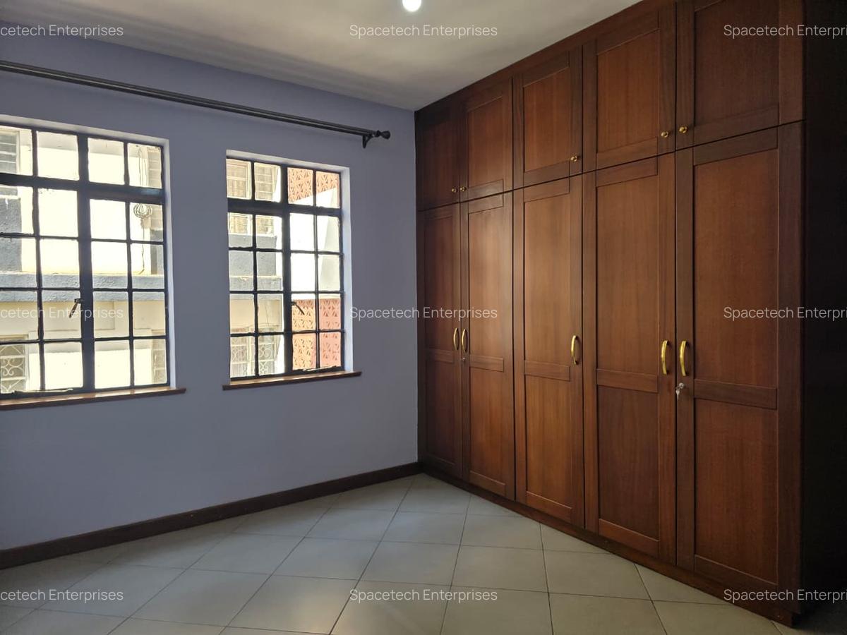 3 Bed Apartment with Backup Generator in Kilimani - 3