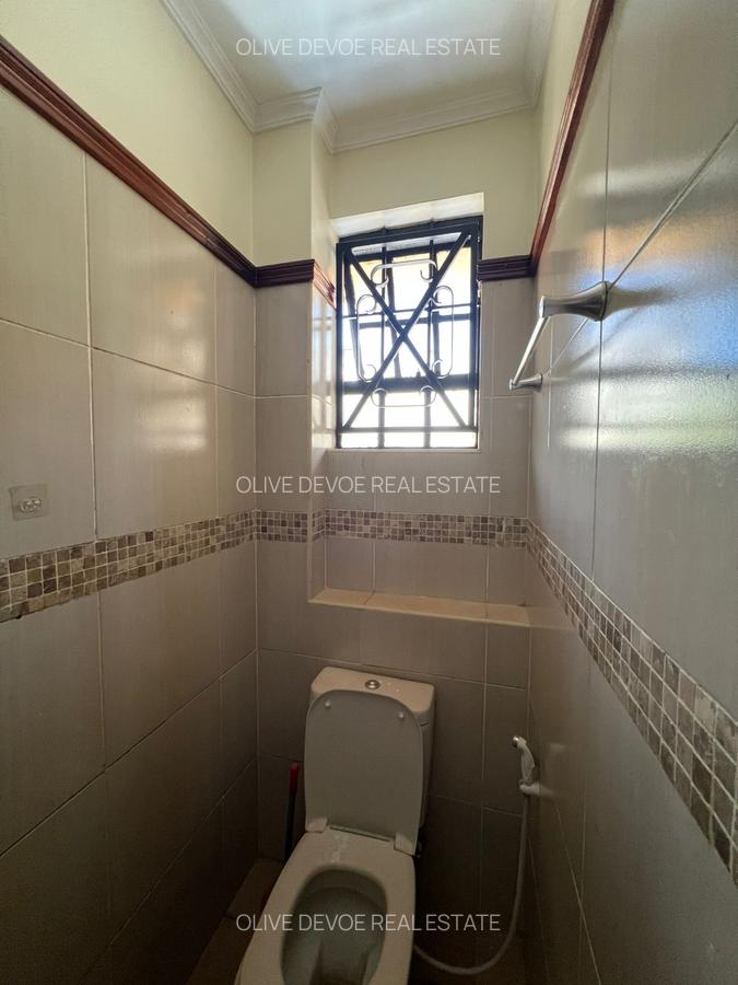 5 Bed Townhouse with En Suite in Kileleshwa - 17