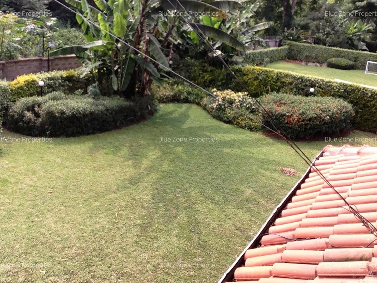 5 Bed Villa with En Suite at Off Rosslyn Lone Tree Rd - 3