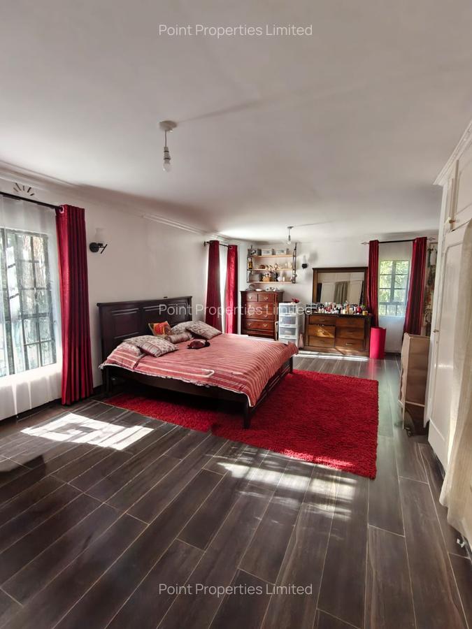 6 Bed House with En Suite in Karen - 12
