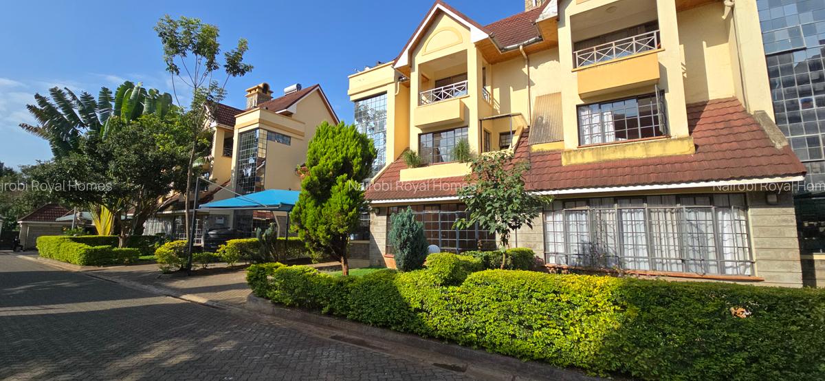 5 Bed Townhouse with En Suite at Lavington Kaputei Garden - 1