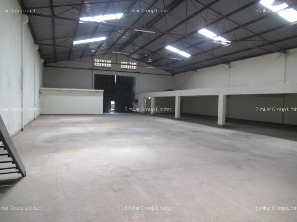 Warehouse with Service Charge Included at Off Airport North Rd - 11