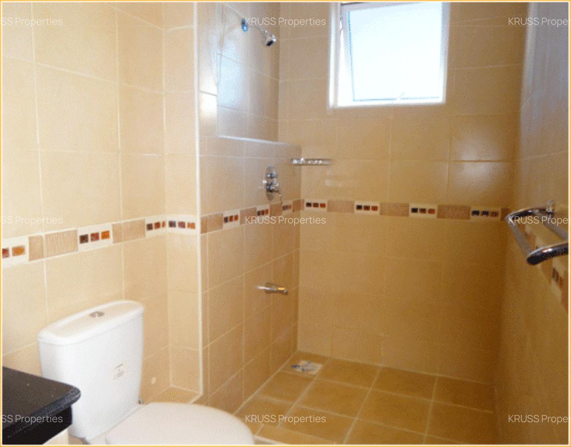 2 Bed Apartment with En Suite in Nyali Area - 4