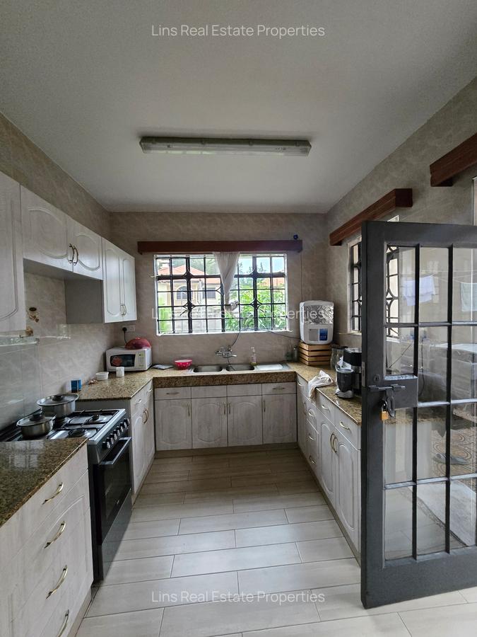 4 Bed Townhouse with En Suite in Lavington - 10