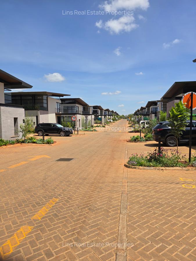 4 Bed Townhouse with En Suite in Runda - 4