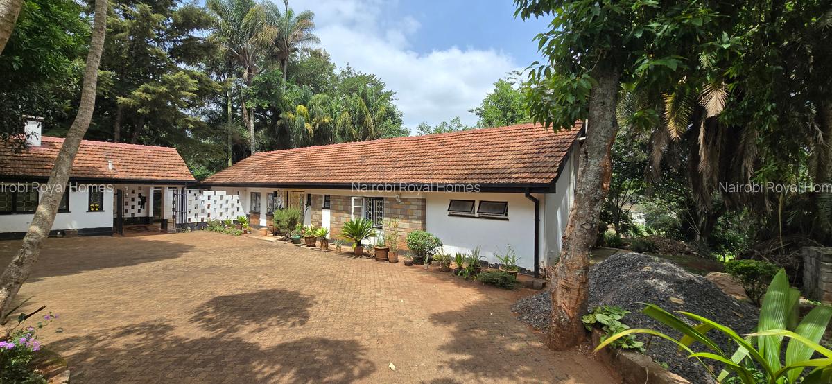 4 Bed House with En Suite at Kyuna - 3