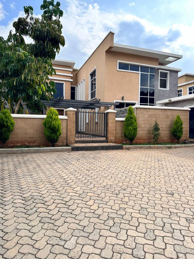 4 Bed Townhouse with En Suite at Karen Area - 19