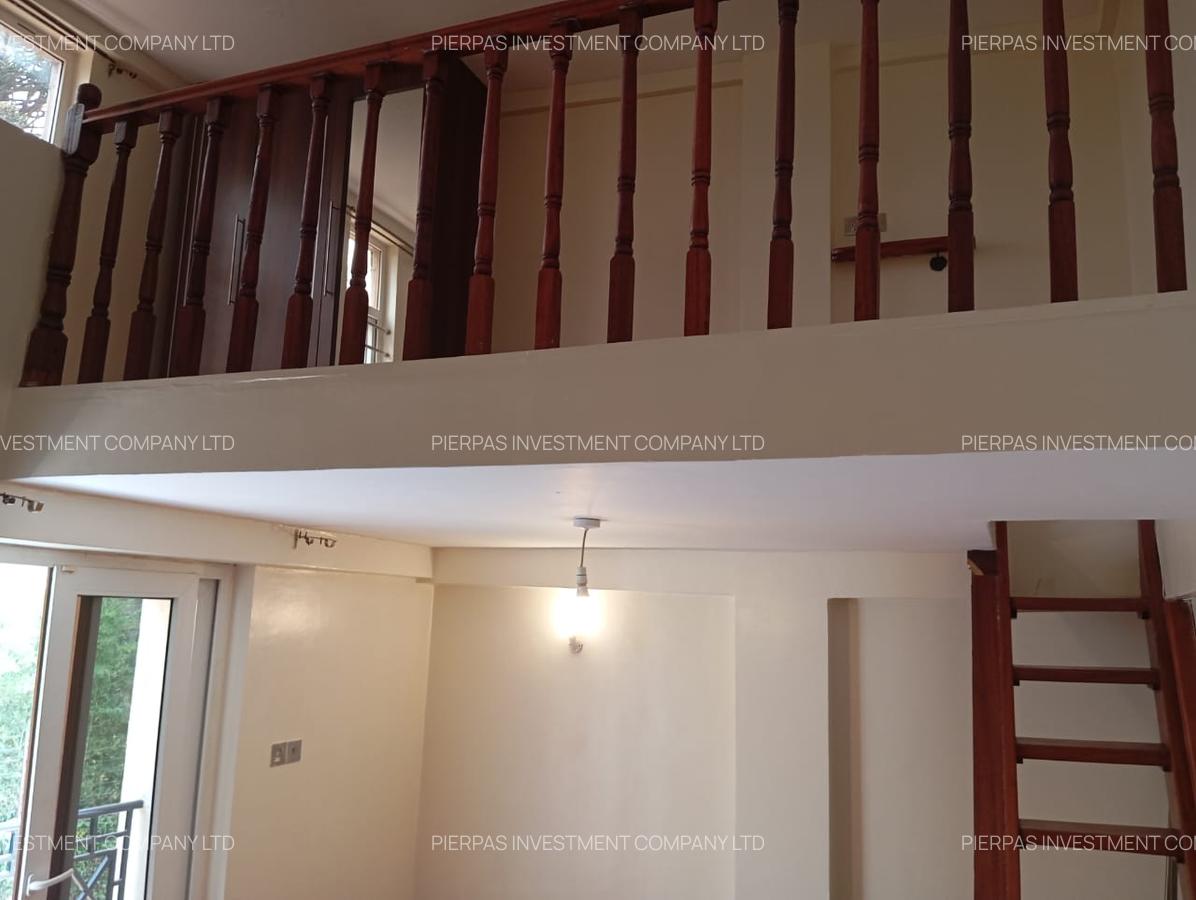 5 Bed Townhouse with En Suite in Lavington - 6