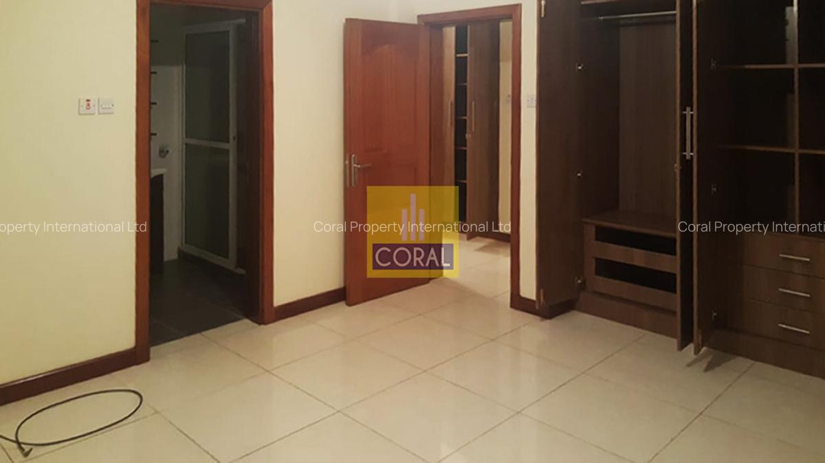3 Bed Apartment with Borehole in Parklands - 9