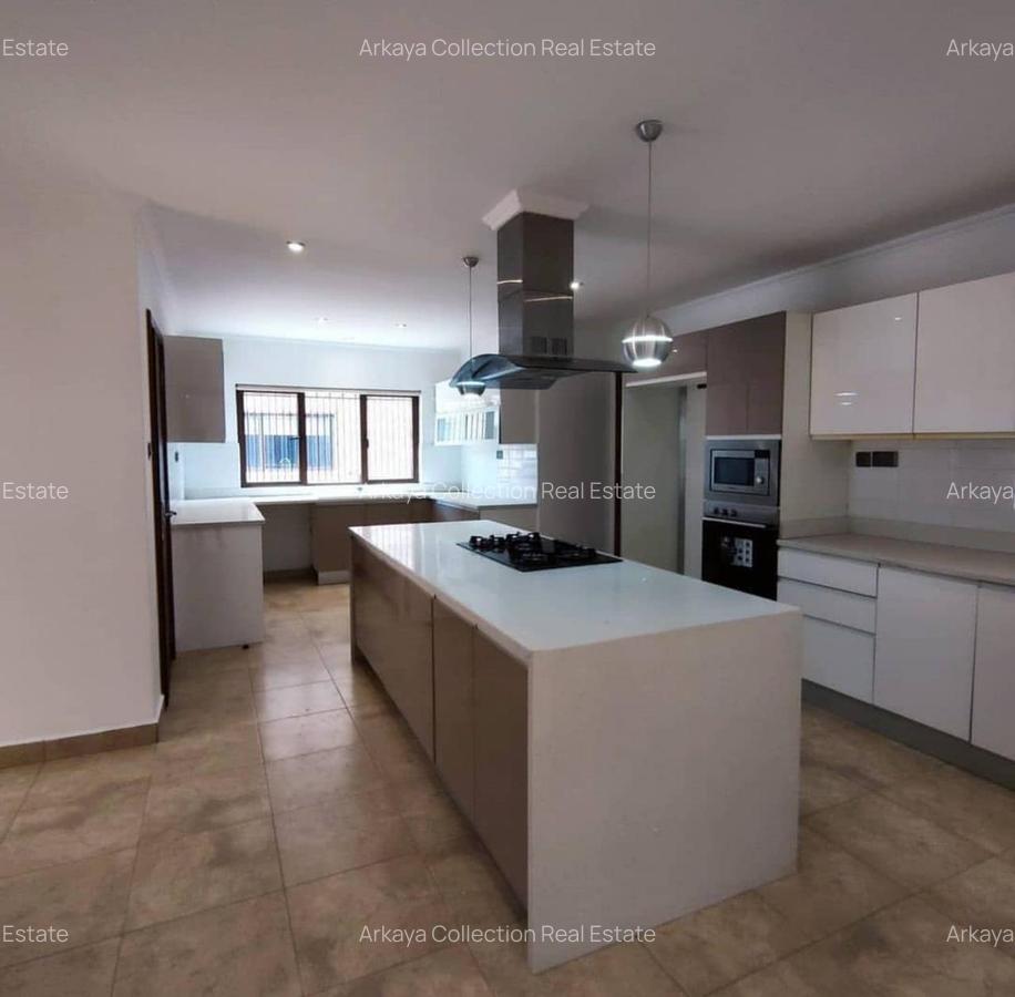 5 Bed Townhouse in Lavington - 5