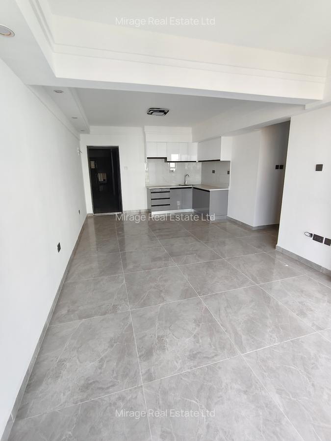 1 Bed Apartment with Gym in Kilimani - 9