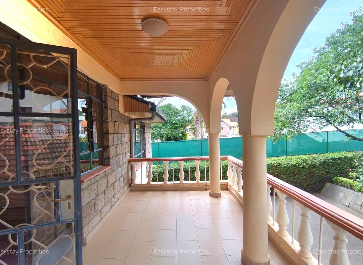 5 Bed House with En Suite in Runda - 9