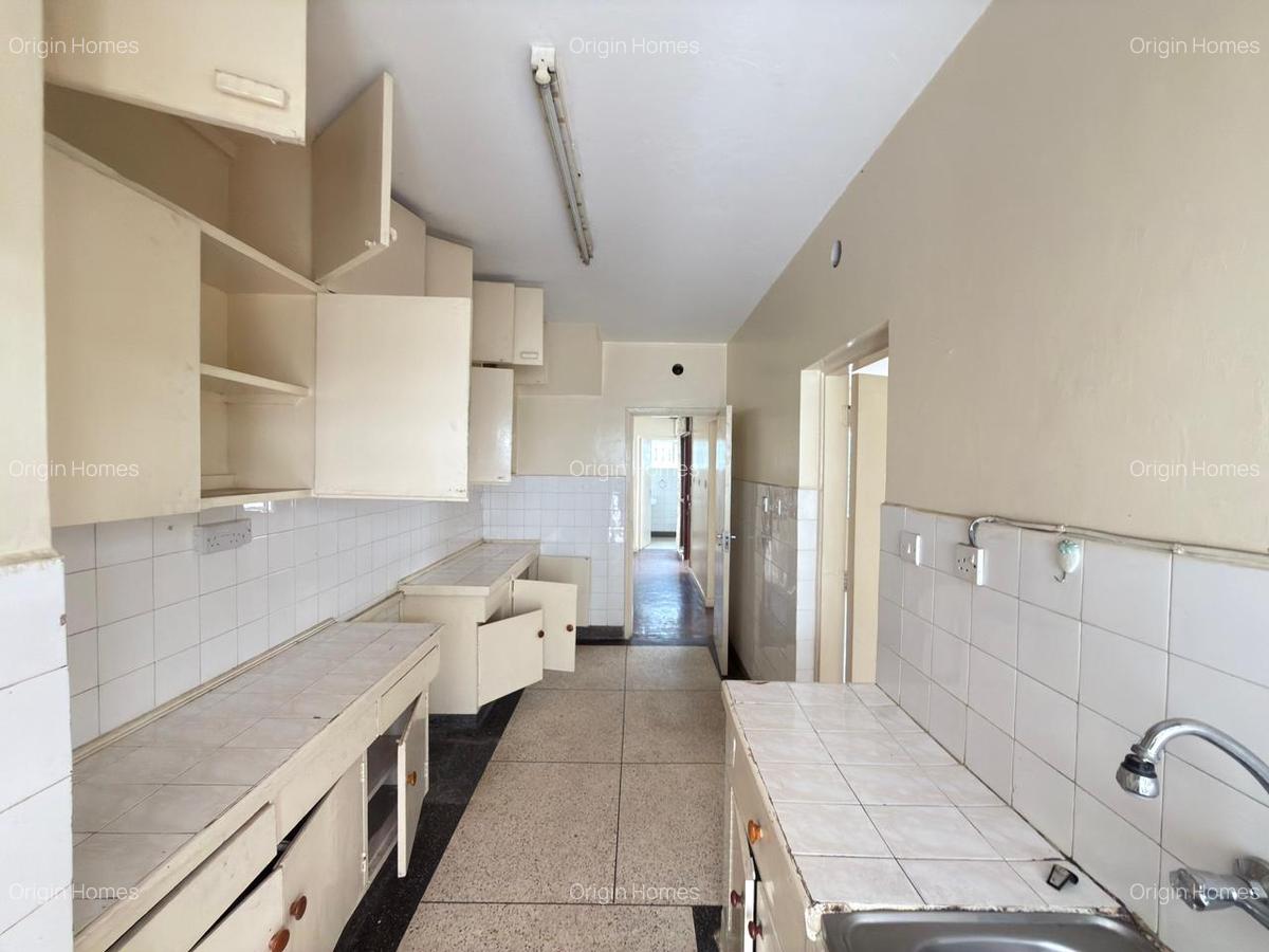 3 Bed House with En Suite in Brookside - 3