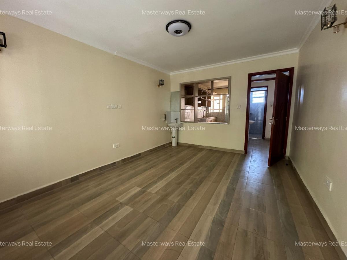 2 Bed Apartment with En Suite in Kamakis - 11