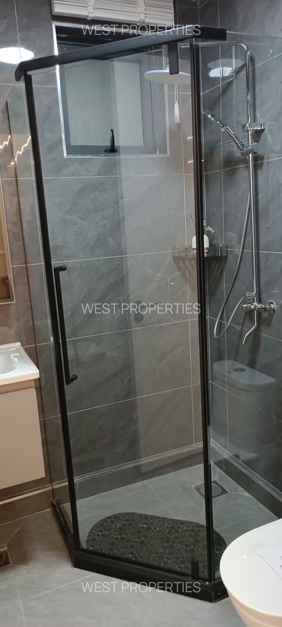 1 Bed Apartment with En Suite at Kilimani - 6