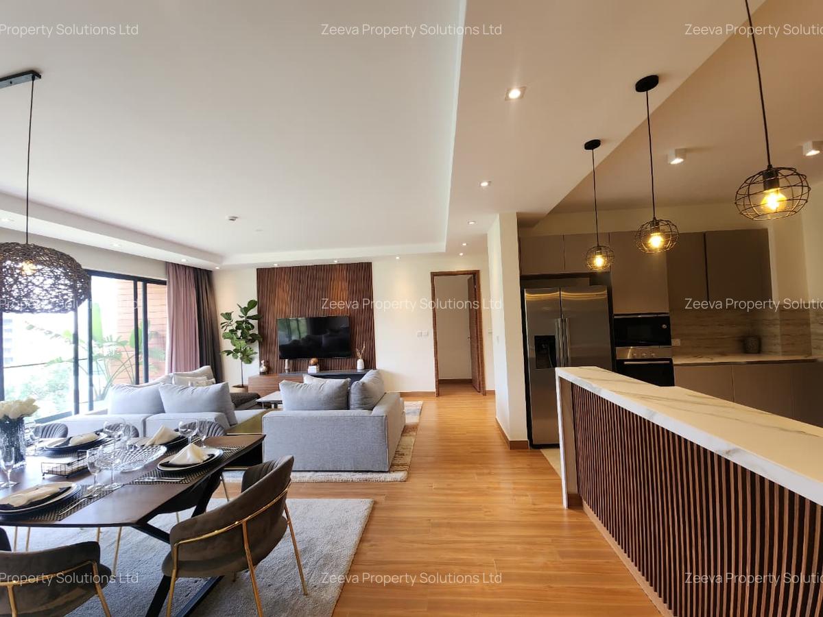 3 Bed Apartment with En Suite in Riverside - 2