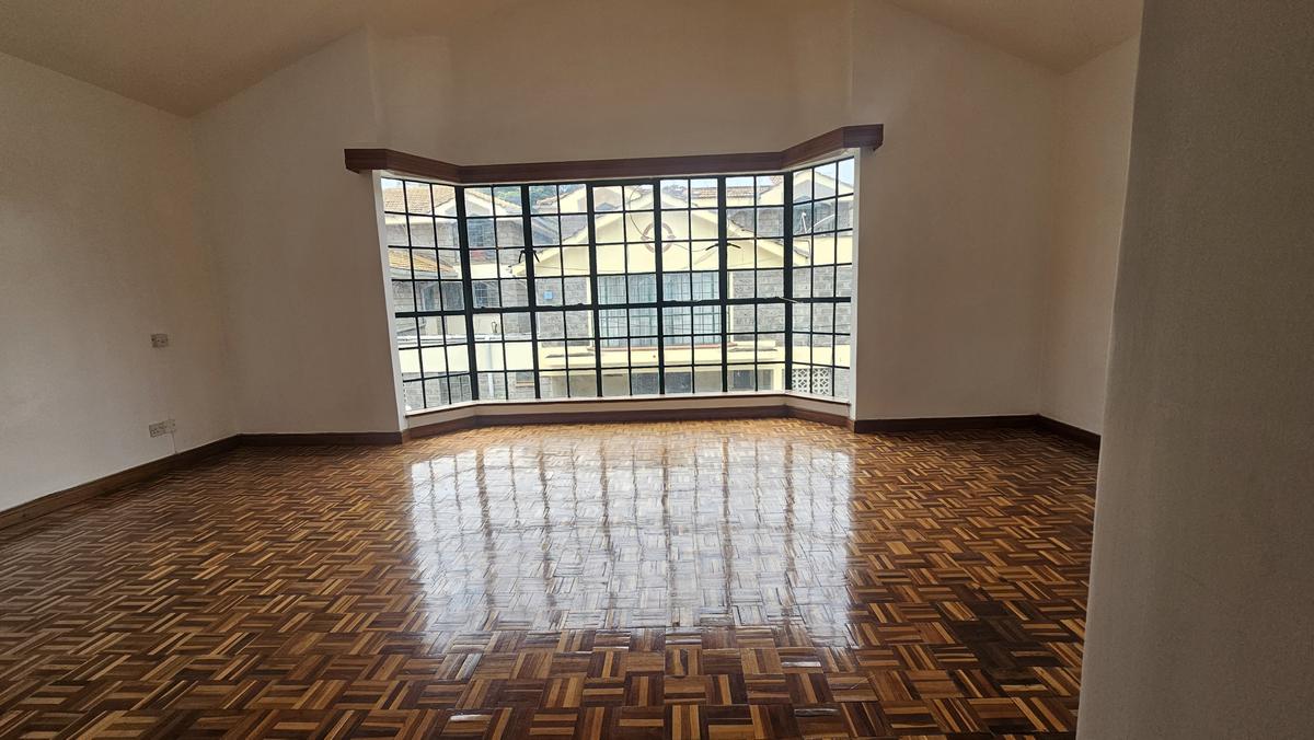 5 Bed Townhouse with En Suite at Grevillea Grove - 16